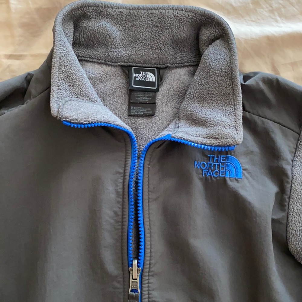 North Face boys M 10-12 jacket
